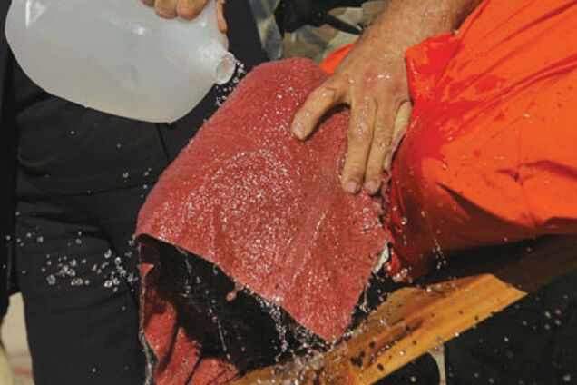 Директор ЦРУ выступил за применение 'спасительных' пыток