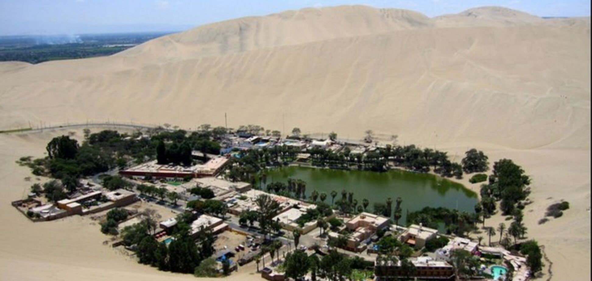 Рай в пустыне. Опубликованы фото сказочного оазиса