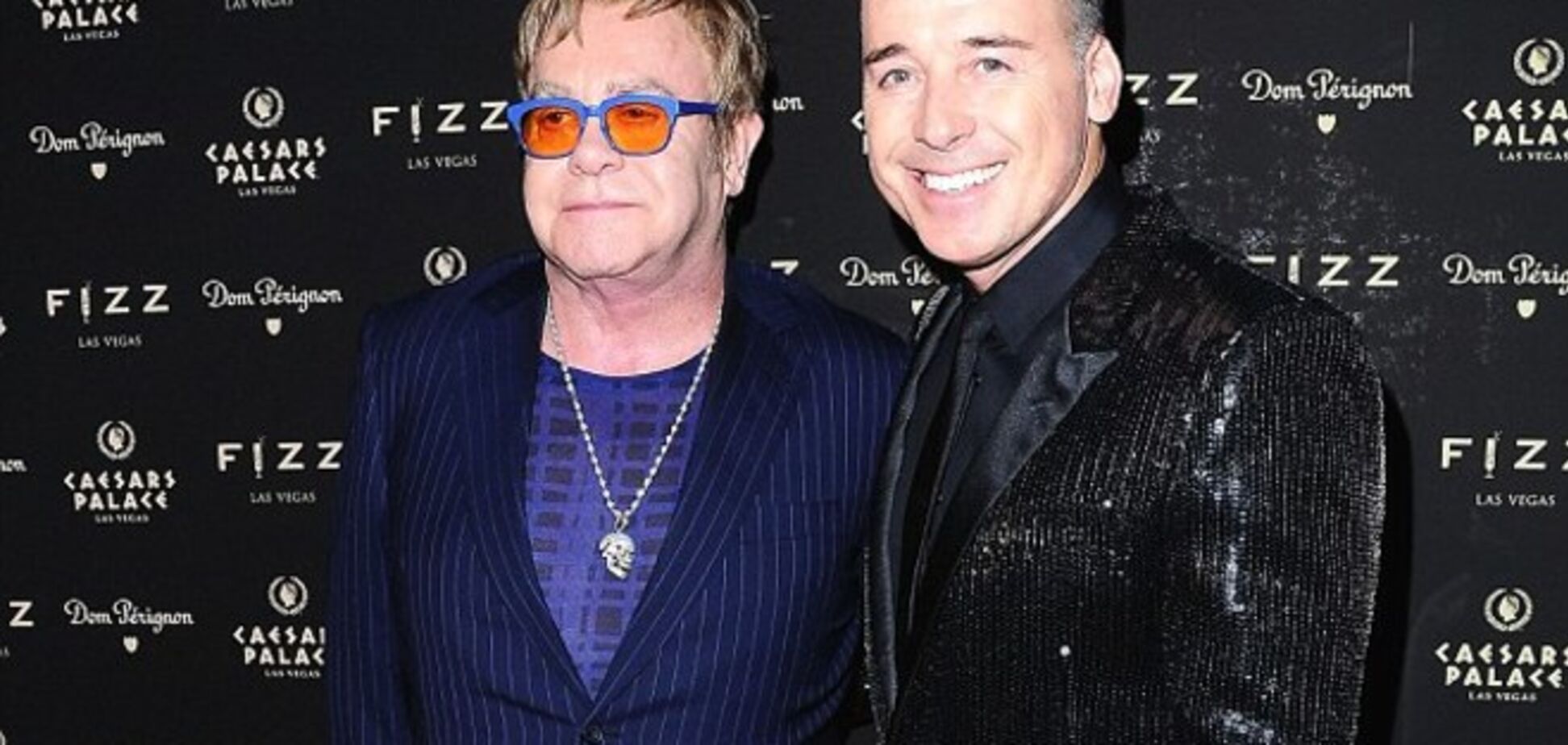 Элтон Джон назначил дату свадьбы