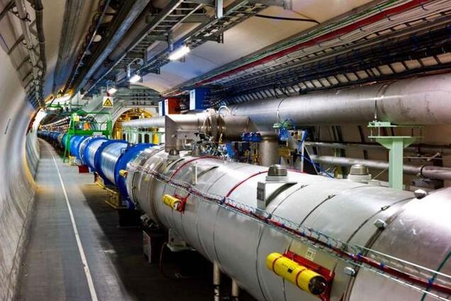 Большой адронный коллайдер начали готовить к новому запуску