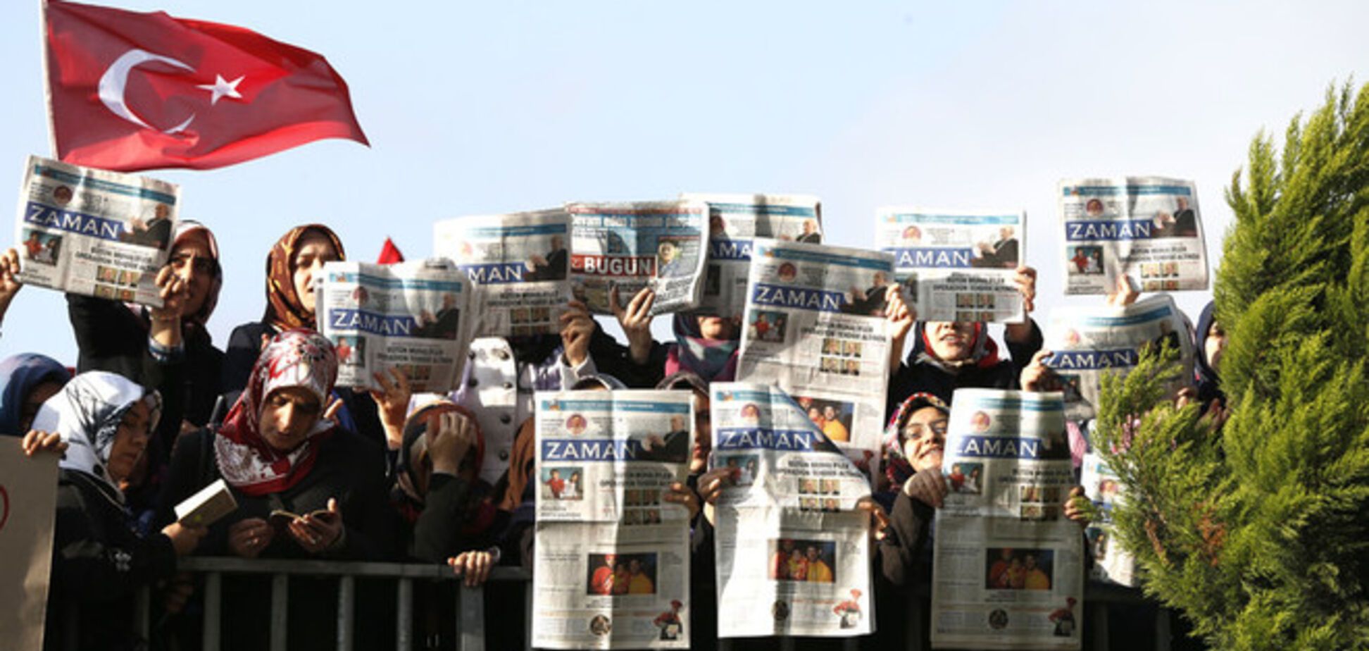В Турции начались аресты оппозиционных журналистов. Опубликованы фото и видео