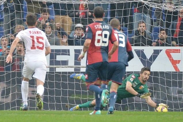 'Рома' обострила чемпионскую гонку в Италии