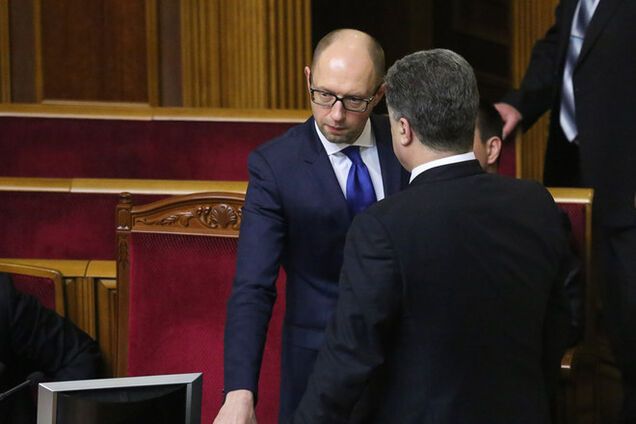 Порошенко поговорил с Яценюком и Гройсманом о бюджете