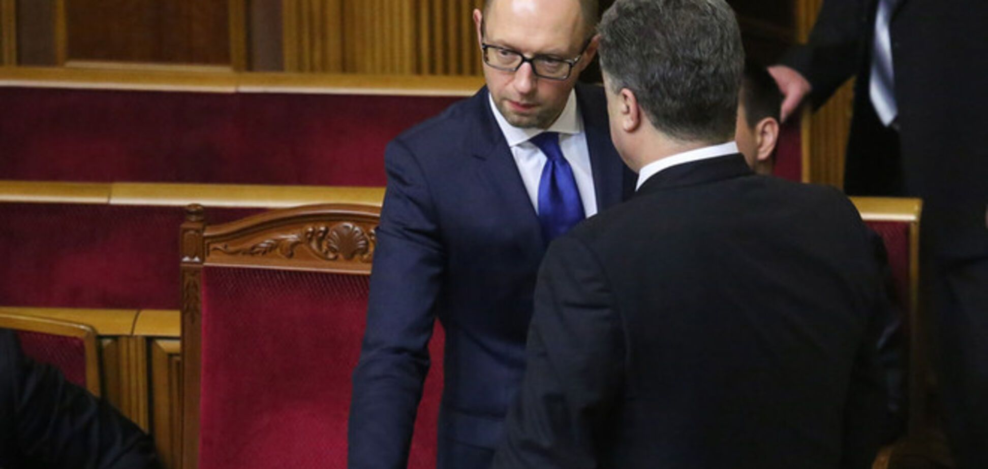 Порошенко поговорил с Яценюком и Гройсманом о бюджете