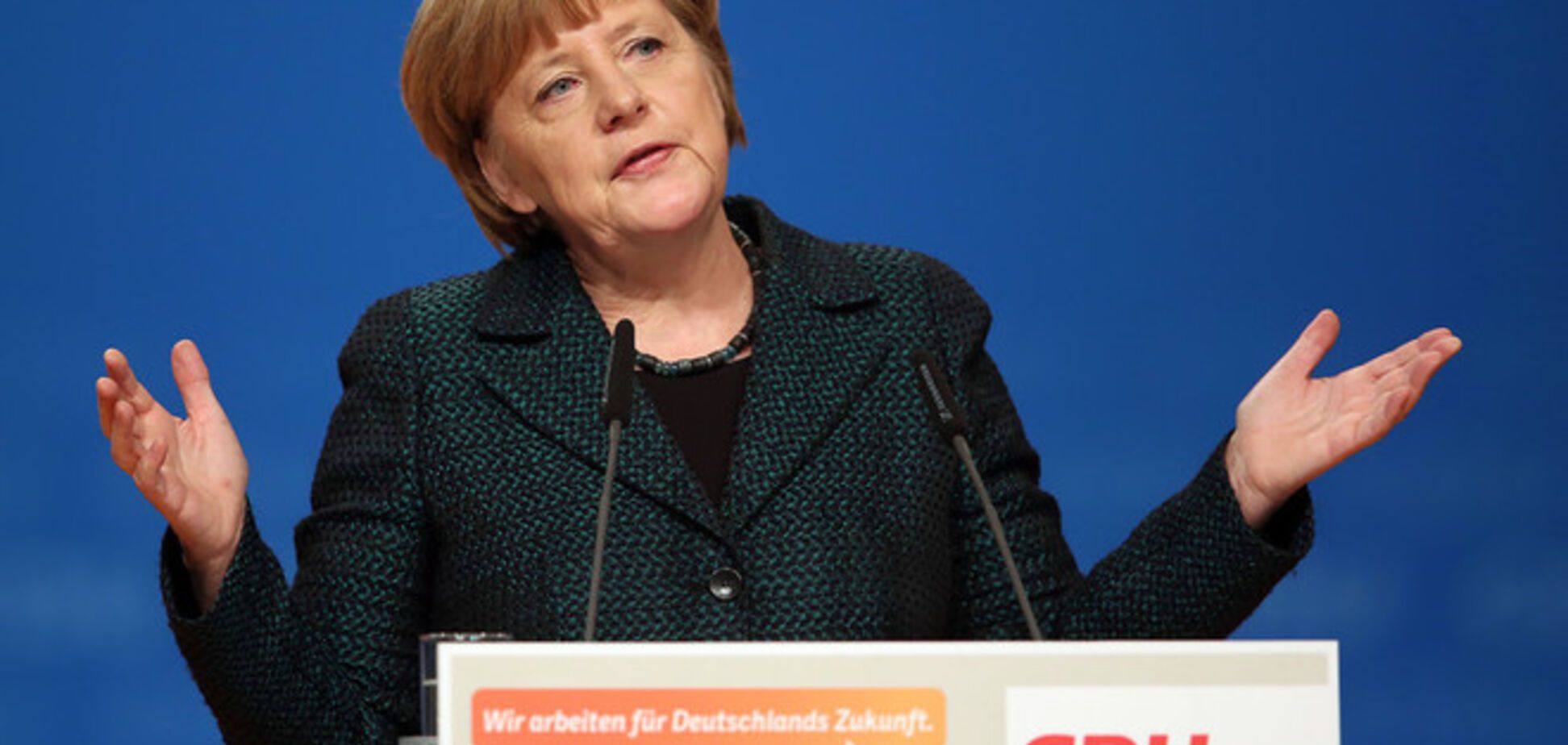 Меркель пока не ждет новых санкций против России - Bloomberg