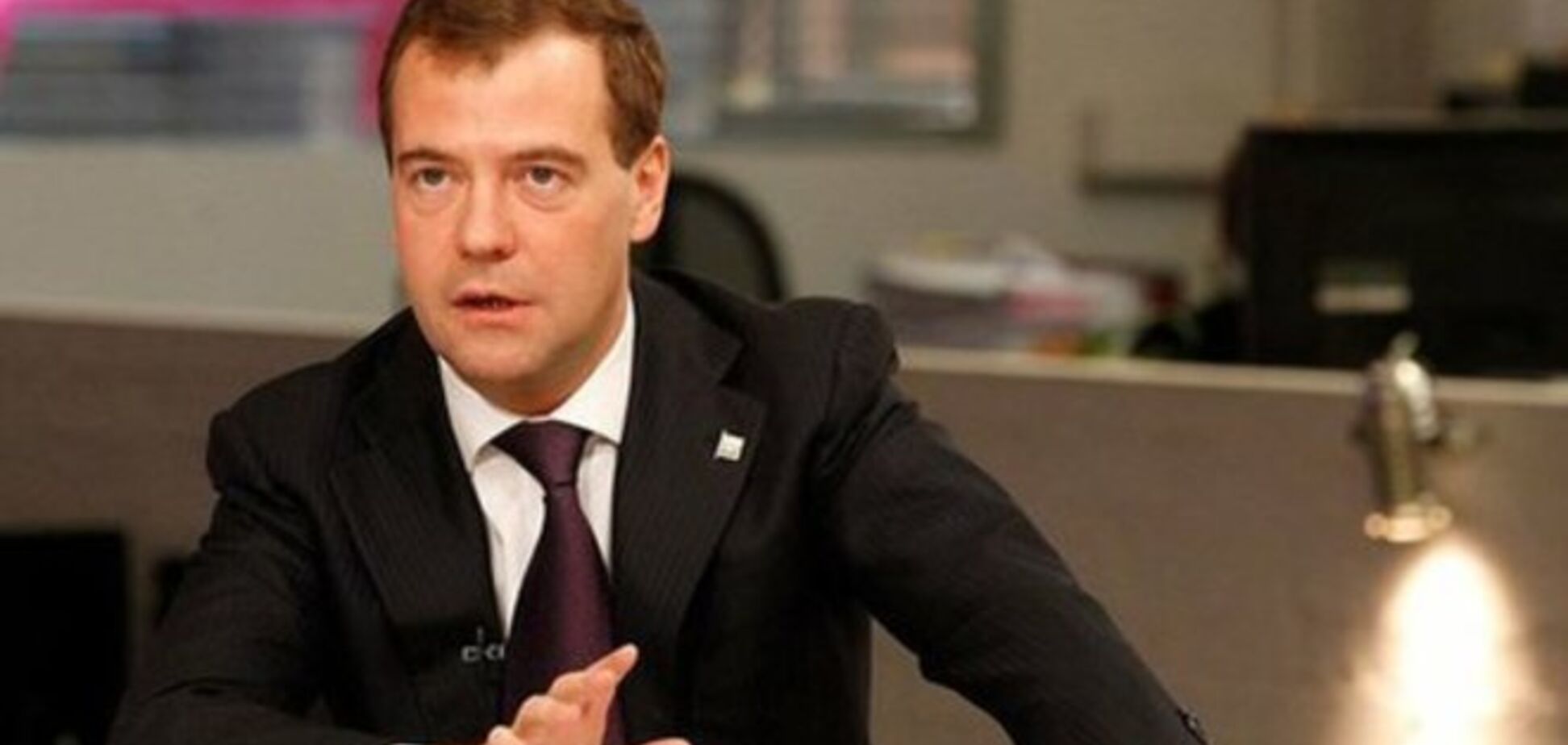 Медведь - плюшевый: соцсети об угрозах премьера России в адрес Украины