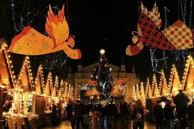 Львовяне отказываются от новогодних торжеств: они для тех, кто не провожал на войну