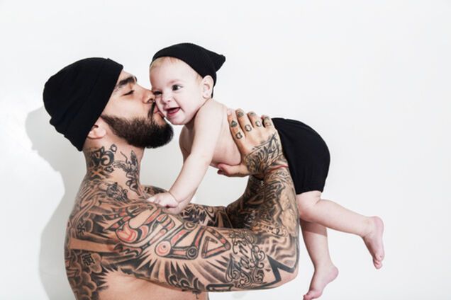 Первая семейная фотосессия скандального Тимати с женой и дочкой