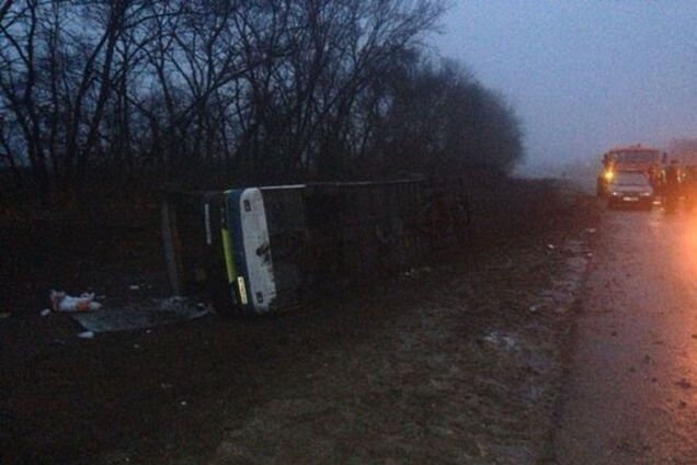 На Полтавщине перевернулся автобус с пассажирами из Донбасса