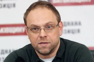 Власенко сделали операцию на сердце