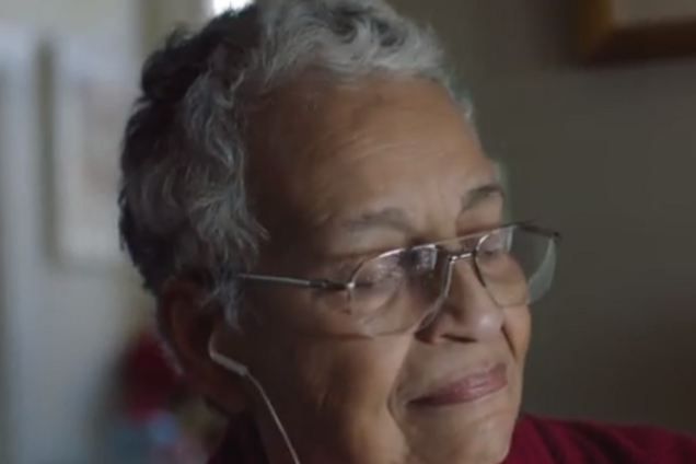 Трогательный рождественский ролик от компании Apple взорвал сеть