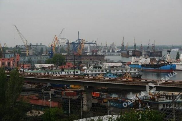 В Одесі ввечері жителі знову чули потужні вибухи