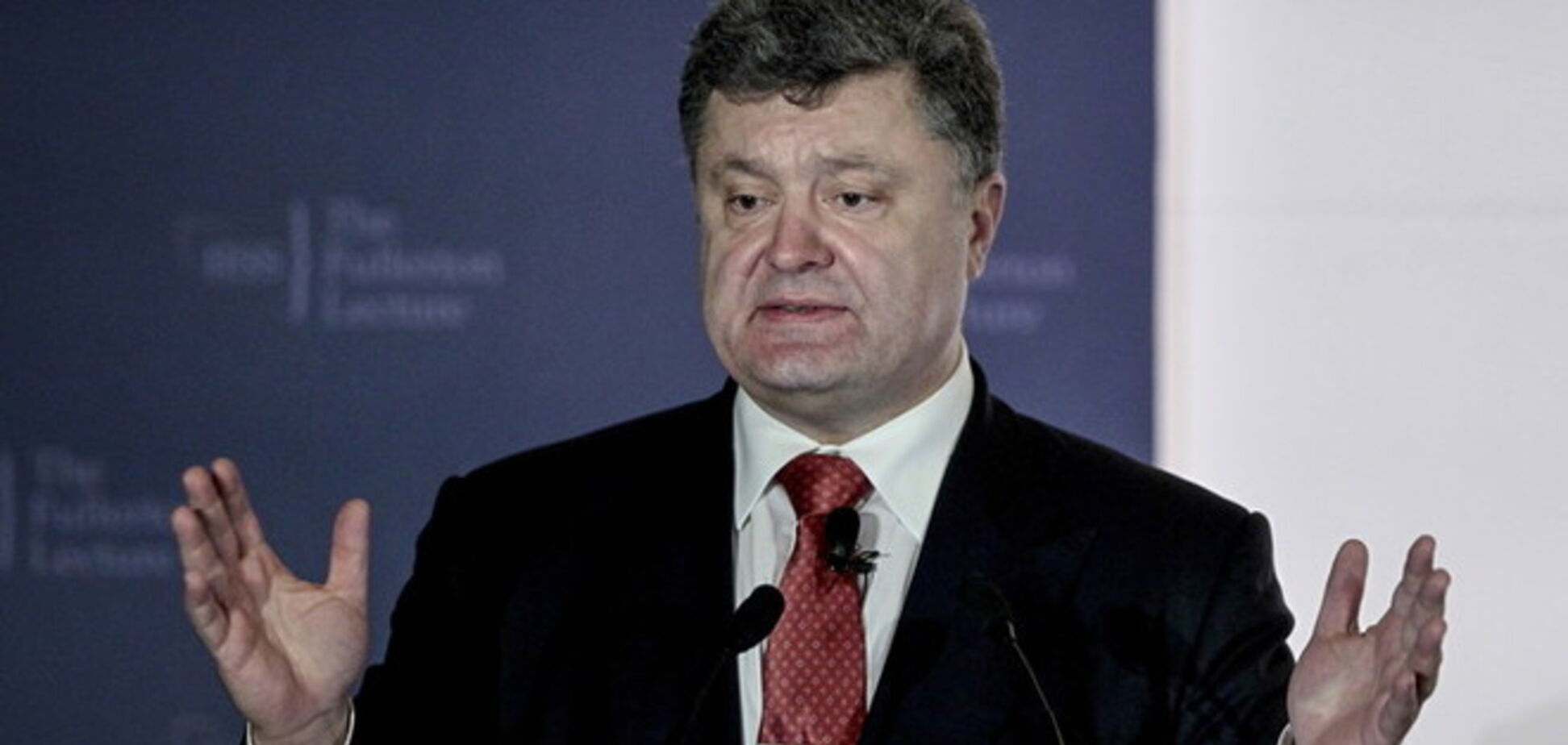 В 'гумконвоях' Россия везет топливо для танков - Порошенко