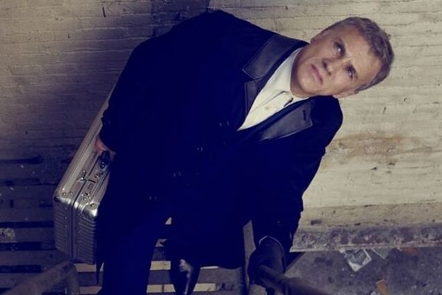 Новый злодей 'бондианы' во всей красе