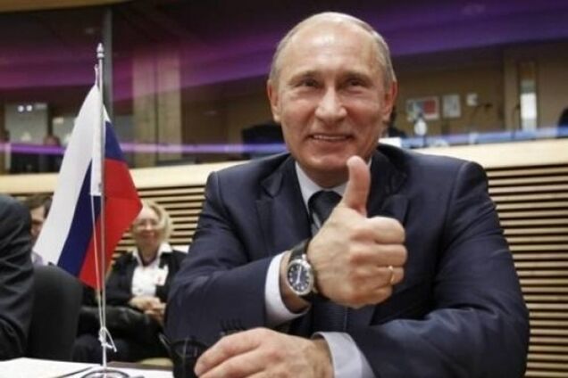 'Отменить зимнее время, пошутить про бабушку и аннексировать Латвию': Путину подсказали способы борьбы с кризисом