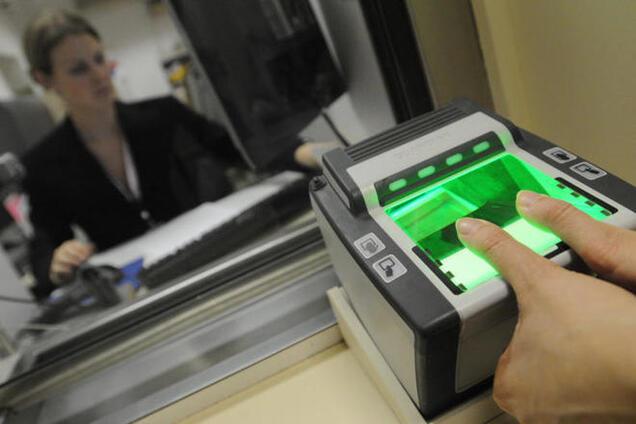 В Украине введут обязательный сбор биометрических данных для шенгенских виз