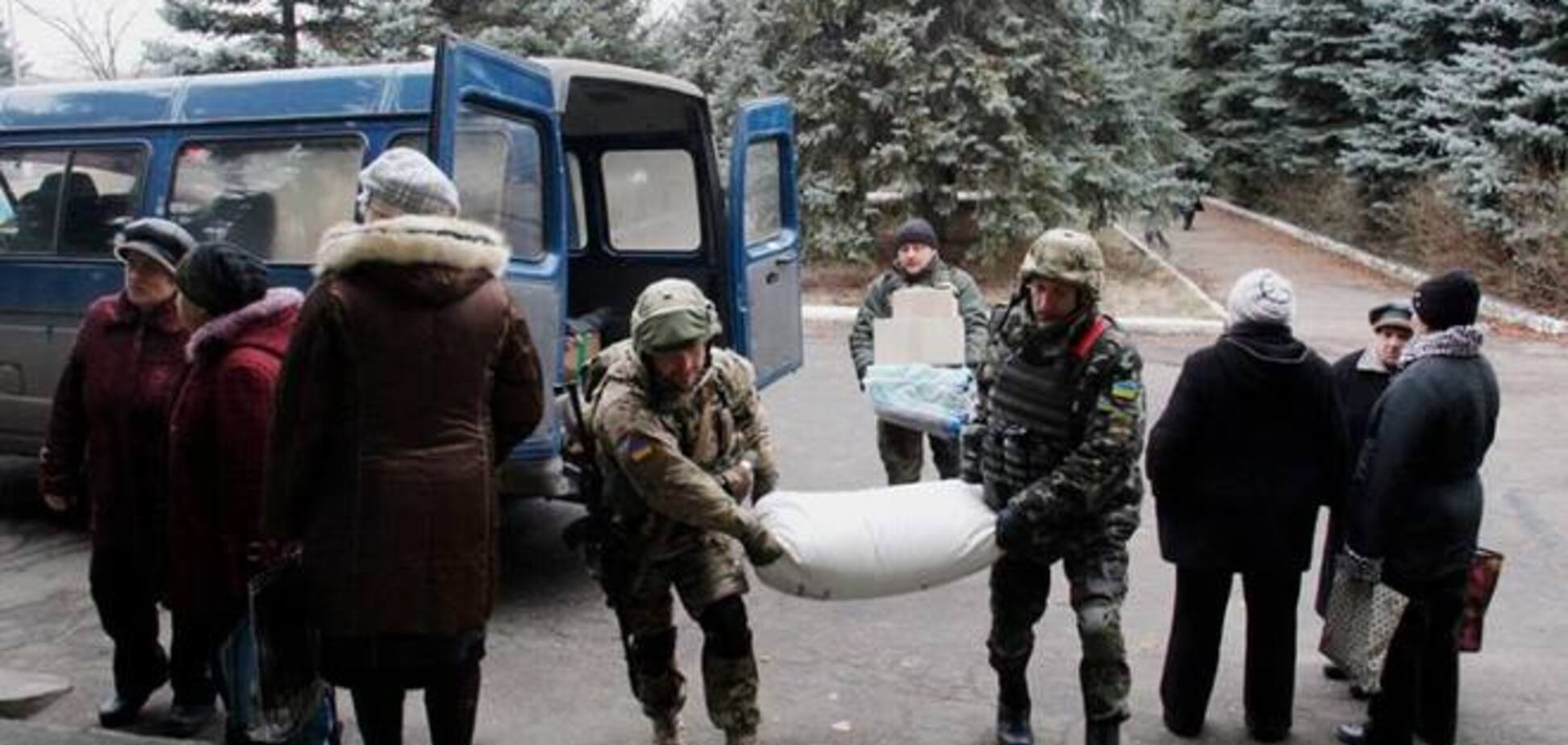 Святой Николай через военных передал подарки детям в зоне АТО: фото помощи