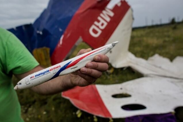 СБУ: в телах пассажиров рухнувшего Boeing-777 нашли элементы ракет