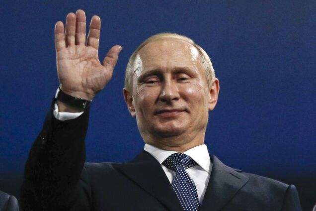 Путін похвалив 'зелених чоловічків' за окупацію і крадіжку Криму