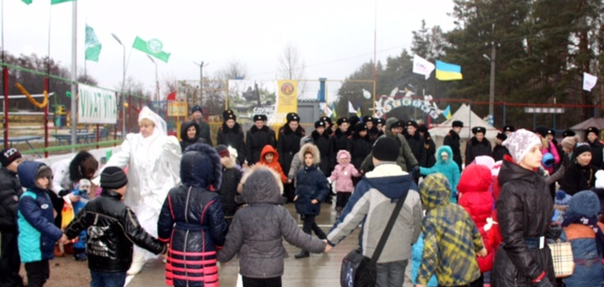 Українська Партія 'Зелена планета' привітала дітей із зон ескалації конфлікту з Днем Святого Миколая