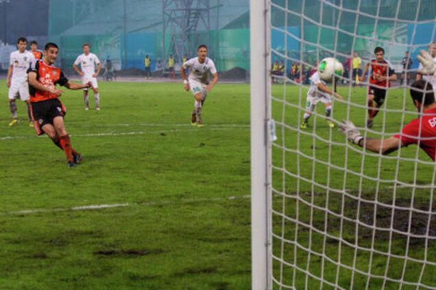 В России из-за падения рубля футбольные клубы распродают легионеров