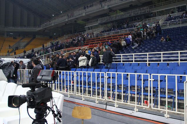 Матч баскетбольной Евролиги прерывали из-за угрозы взрыва