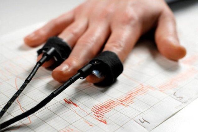 Порошенко заявил, что 25% волонтеров не прошли проверку на детекторе лжи