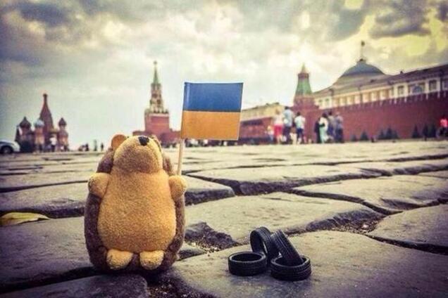 Бойцы 'Азова' рассказали, когда украинцы смогут спеть свой гимн на Красной площади Москвы