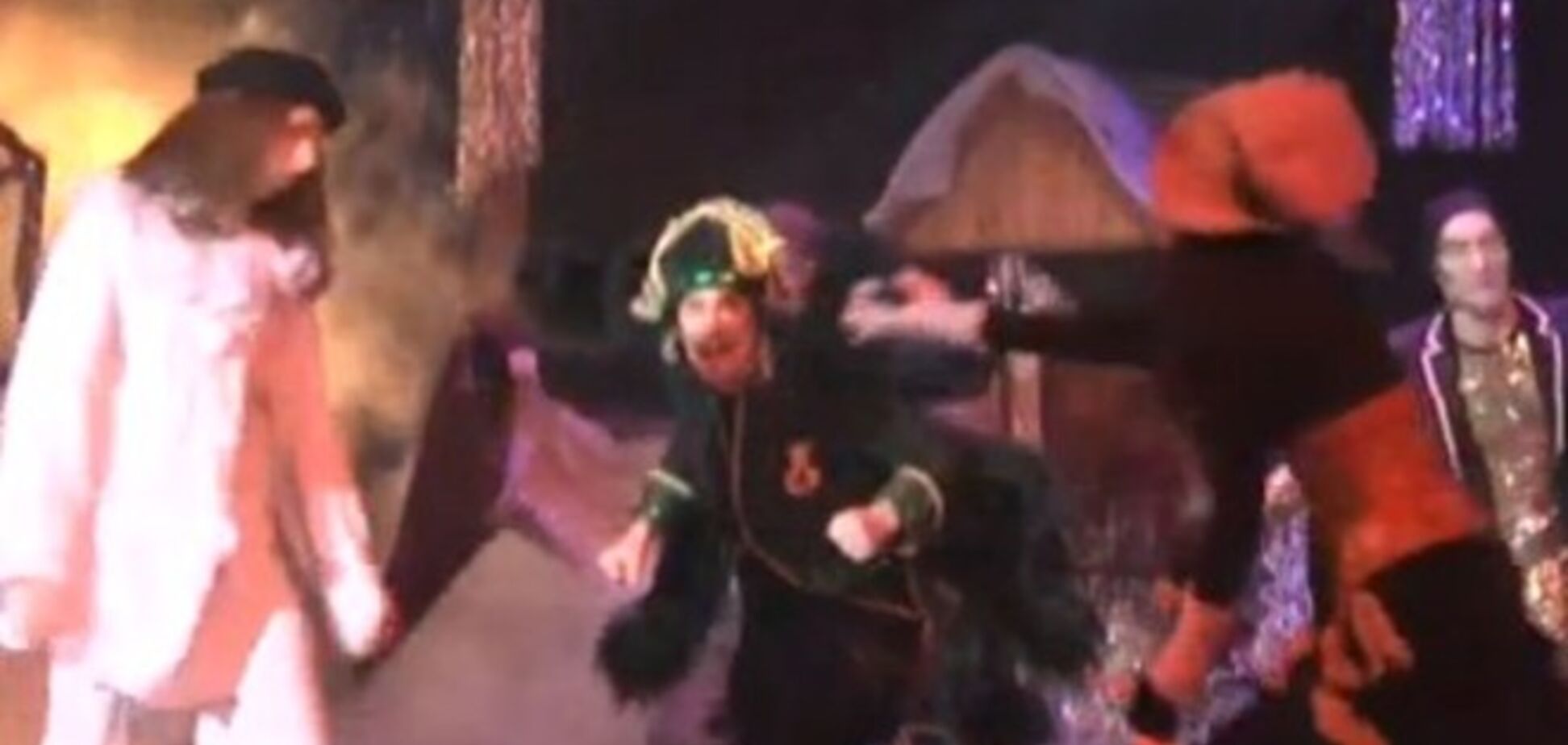 Во Львове детям показали спектакль о Путине в образе паука: занимательное видео