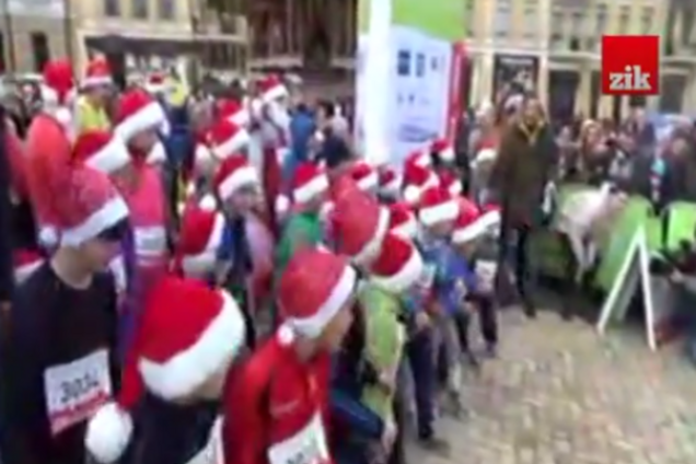 В Киеве состоялся самый массовый забег в новогодних шапках: видео рекорда Украины