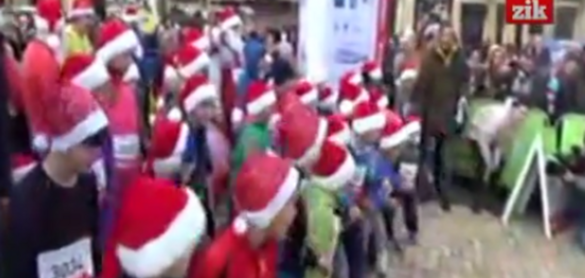 В Киеве состоялся самый массовый забег в новогодних шапках: видео рекорда  Украины