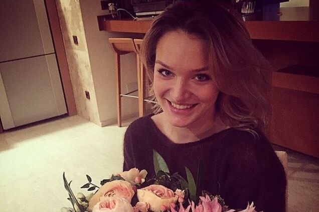 Дочь Добкина похвасталась в сети букетом от своего возлюбленного
