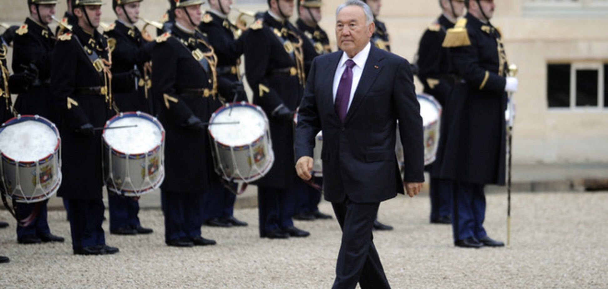 Назарбаев задумался об ограничении на ввоз российских товаров в Казахстан