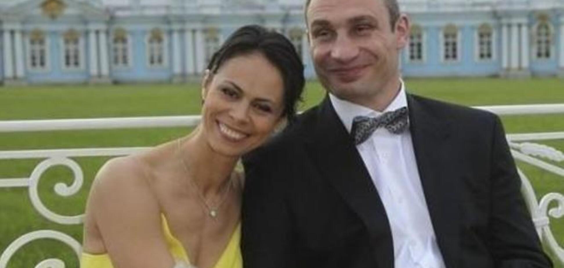 Супруга Виталия Кличко снялась в соблазнительной фотосессии