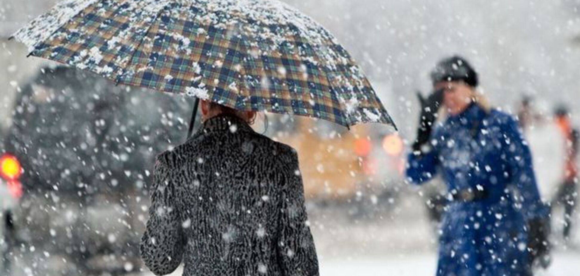 Во вторник на Украину обрушится штормовой ветер с мокрым снегом