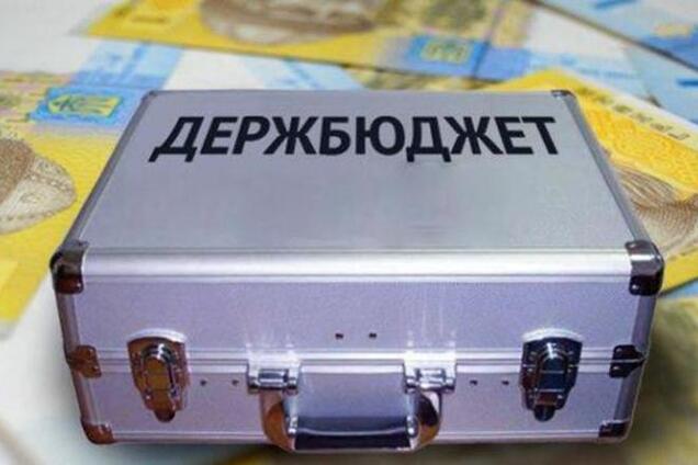 Стало известно, когда депутаты увидят доработанный Кабмином проект бюджета на 2015 год