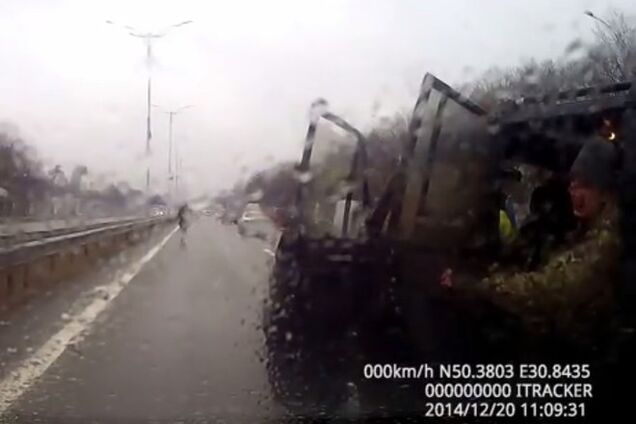 Милиция возбудила дело по беспределу якобы 'айдаровцев' на дороге под Киевом