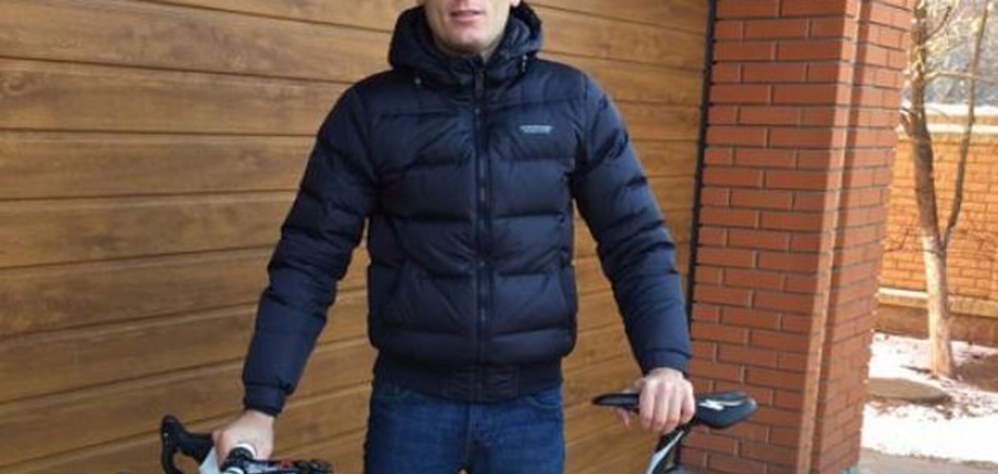 Украинский велогонщик пожертвовал рекордную сумму на госпиталь АТО