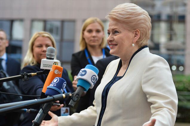 Президент Литвы не намерена ехать в Москву на празднование 70-летия Победы