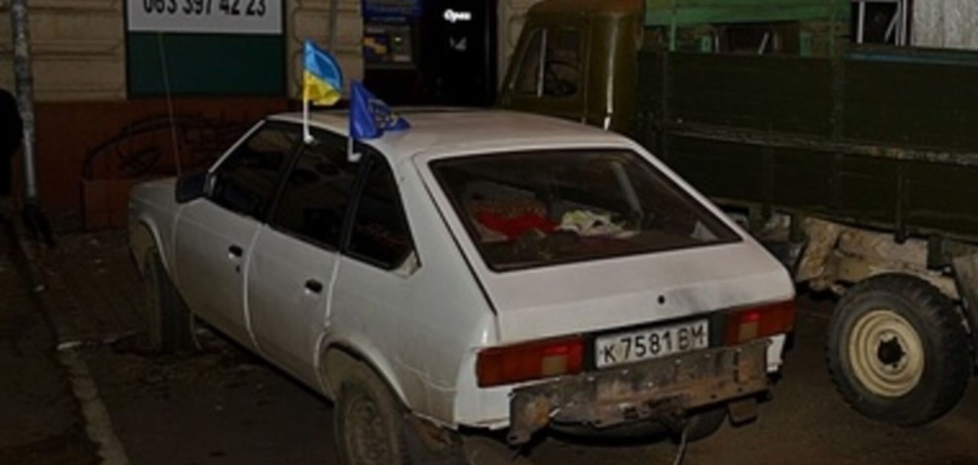 В Одессе взорвали автомобиль помогающих бойцам АТО волонтеров: опубликовано фото