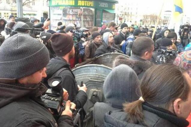 Хроника столкновений в Харькове: все подробности, фото и видео