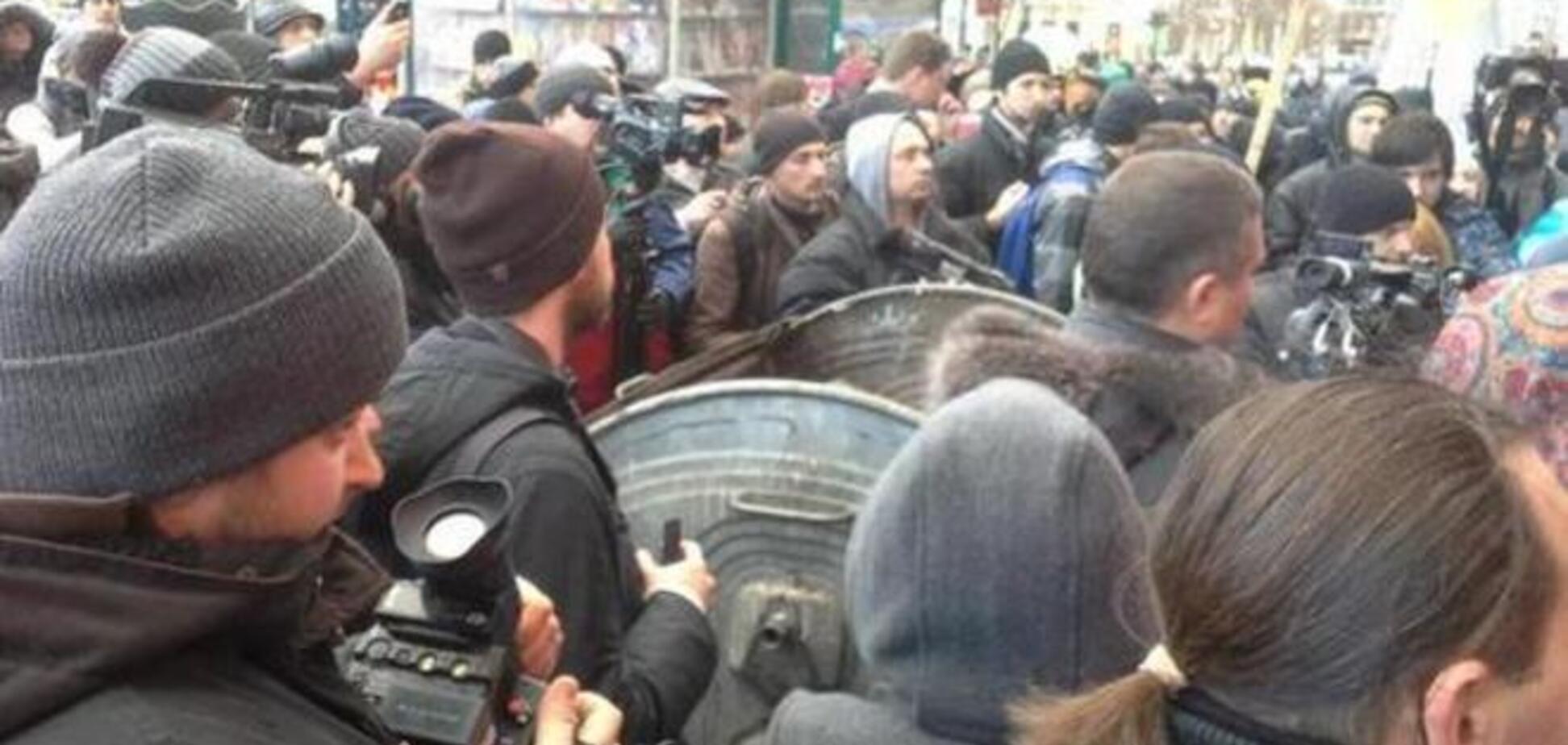 Хроника столкновений в Харькове: все подробности, фото и видео