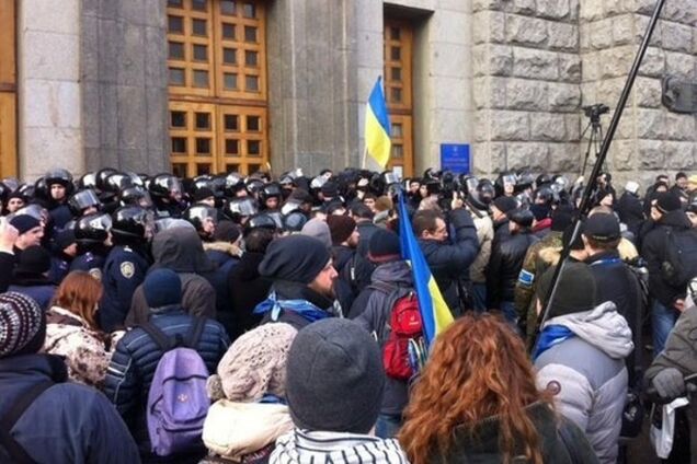 В Харькове завели дело из-за превышения полномочий милицией во время столкновений