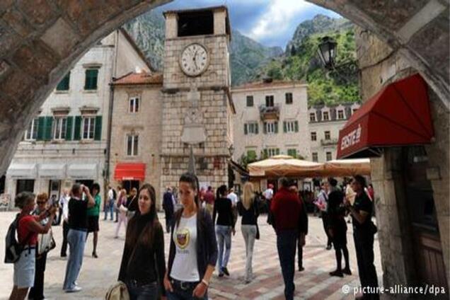 Все меньше россиян проводят отпуск за границей