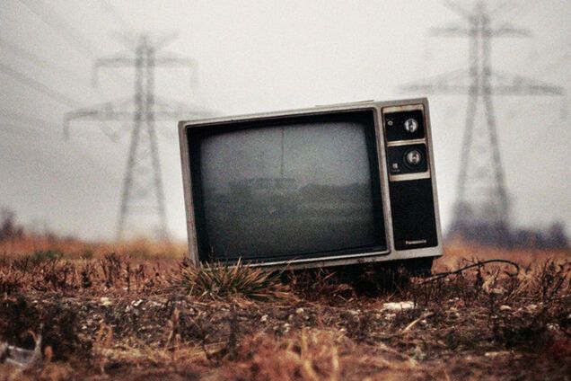 Превращать миллионы зрителей в озлобленных психопатов - это директива Кремля или личная инициатива?