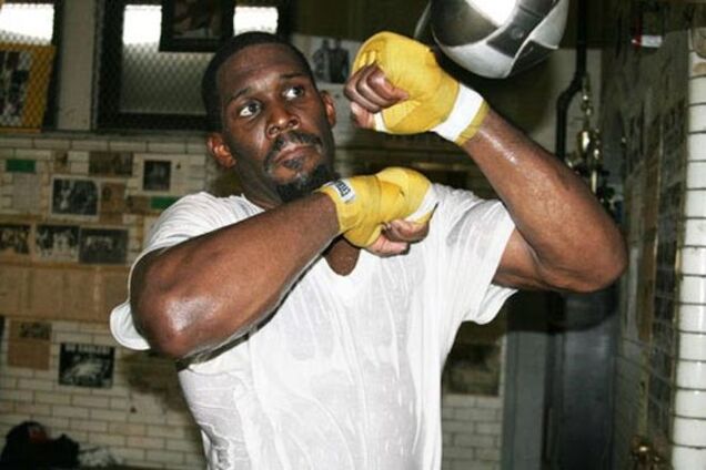 Будущий соперник Кличко сделал 'грушу' из мэра Киева