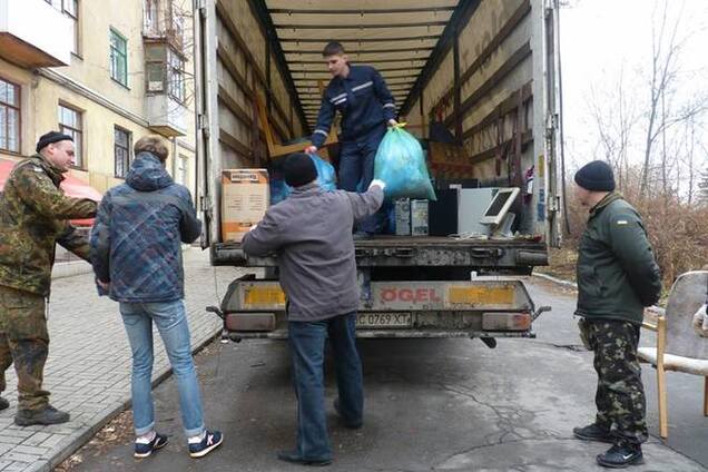 Украина доставила в Краматорск 20 тонн гуманитарной помощи. Фотофакт