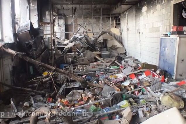 Террористы показали полностью разбитый старый терминал донецкого аэропорта: опубликовано видео