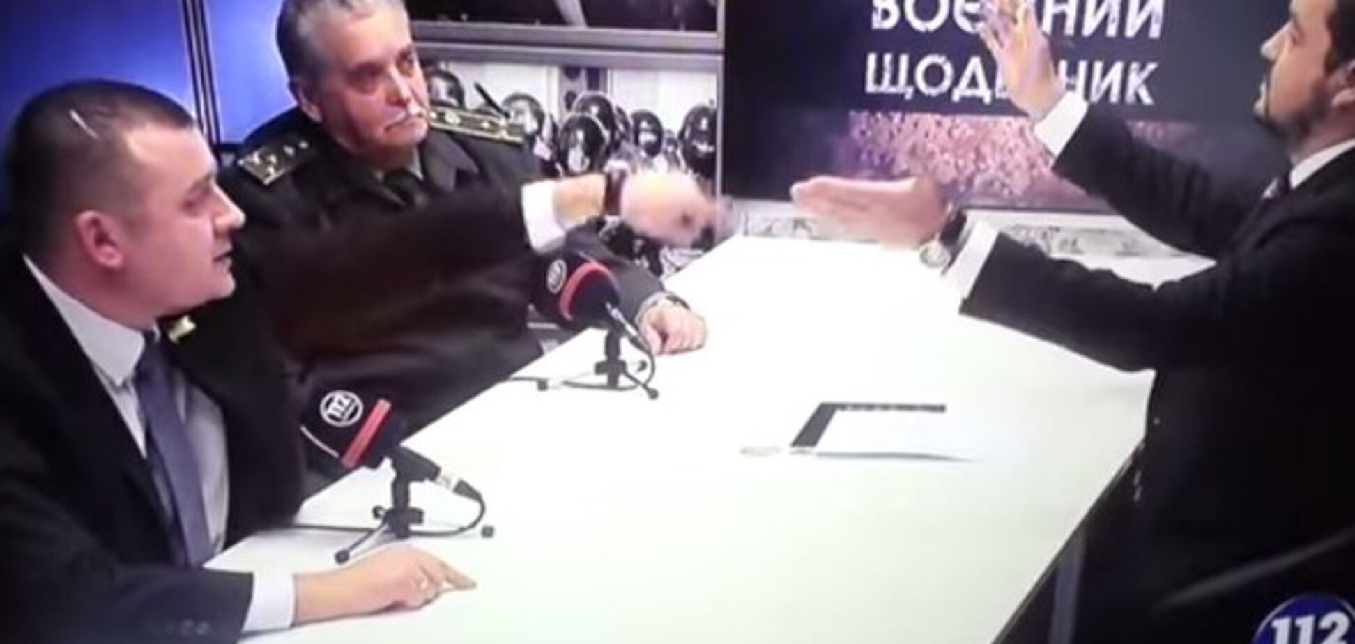 Нардеп от фракции Ляшко пришел на прямой эфир вусмерть пьяным: видеофакт