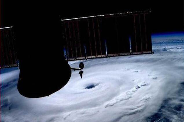 Журнал Time представил самые впечатляющие фото космоса в этом году